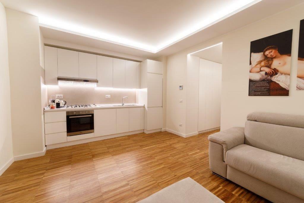 I Vicoli Exclusive Apartments Fondi Eksteriør bilde
